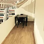 Floritas Apartment *